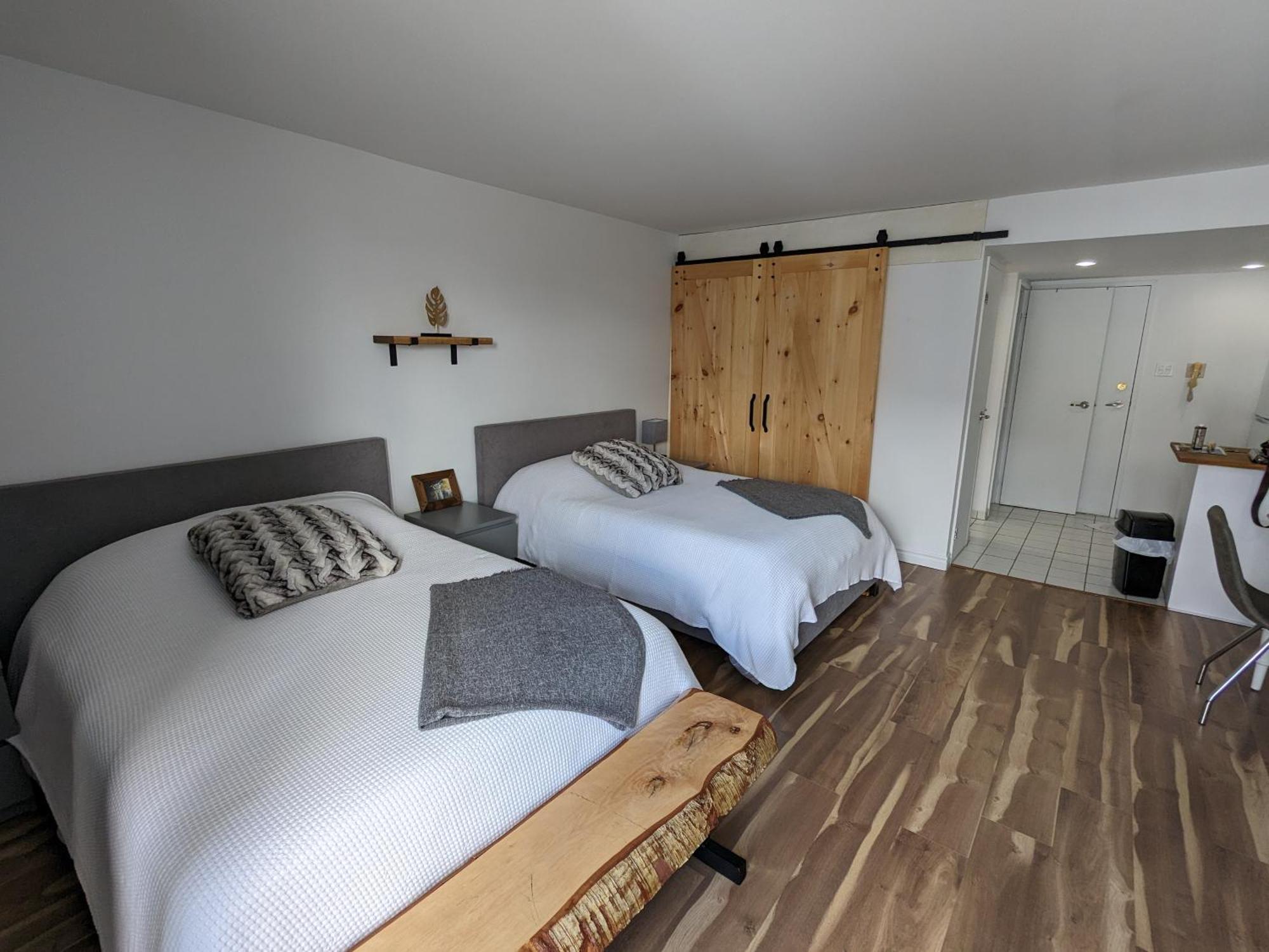 Appartamento Bienvenue Chez Alice Et Daniel Saint-Ferreol-les-Neiges Esterno foto